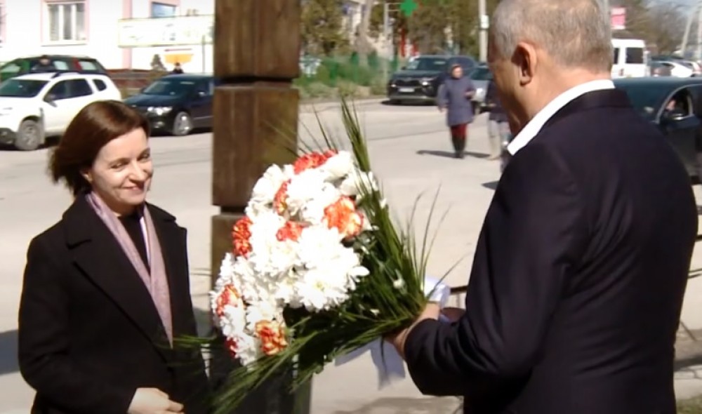 Maia Sandu a vizitat localnicii din Mihăileni și Recea, din orașul Râșcani